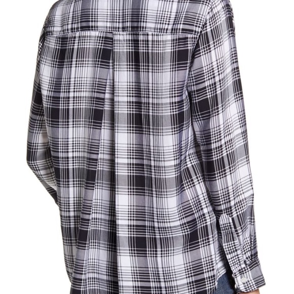 Grayson Button Up Blouse - Picture 3 of 4